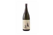 純米大吟醸 貴賓 1800ml(火入)（箱入り）日本酒 お酒 酒 おさけ アルコール度数16.5度 亀泉酒造 一升瓶 お取り寄せ ご当地 地酒 美味しい おいしい 常温 配送