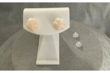 さんごの吉良：珊瑚ピアス1