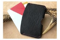 鹿革のカードケース -黒-（シンプル小さめ）革小物 革製品 レザー ハンドメイド レザークラフト ブラック お洒落 おしゃれ 小物 定期入れ 免許証 ケース ギフト 植物タンニン 鞣し【R00587】