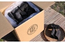 R5-206．四万十市産　黒炭（樫7㎏/箱×1箱）