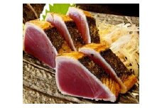 カツオの藁焼きタタキ カツオのタタキ 300g×2本 塩 タレ 付き 藁焼き かつおのたたき 鰹 たたき わら焼き 冷凍 刺身 晩ごはん おつまみ おかず 海鮮 高知県 安田町  KR-01