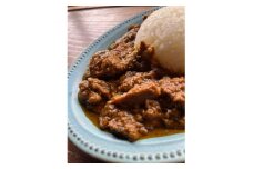 高知地鶏「土佐ジロー」の無加水カレー3食セット【1525661】