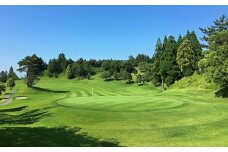 錦山カントリークラブ 平日セルフプレー券 ゴルフ場利用券（平日券1枚・1名様分）　ゴルフ場利用券 ゴルフプレー券