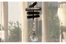 太陽の光で虹色に輝く 備長炭サンキャッチャー