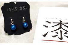 【ギフト用】＜本漆塗＞人気のメタリックブルー！漆ピアス（ギフト対応）