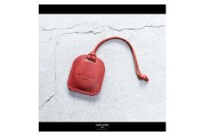 maf pinto (マフ ピント) air tag ケース カバー スクエア 保護 レッド レザー 本革 日本製