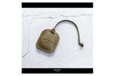 maf pinto (マフ ピント) air tag ケース カバー スクエア 保護 オリーブ レザー 本革 日本製