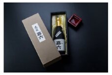 純米大吟醸  嘉六 720ml 酒 日本酒 お酒 アルコール 老舗 大正の創業より100年 森山酒造