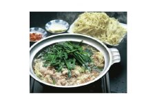 ＜創業50年＞ ウエスタン特製博多もつ鍋”鶏がらベースのあっさりスープ”(7～8人前)大満足セット!【1126563】
