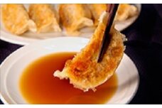 定番山八餃子詰合せ(福津の極み認定商品)＆自家製ラー油[F4384]