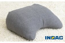 九州イノアック フレキシブルに使えるクッション『フレック』(クラウディグレー) クッション 自由自在 多用途 ウレタン 枕 アームクッション 足枕 九州 福岡県 うきは市