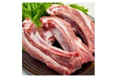 工場直送・鮮度抜群・ダイナミック　＜ふくよか豚＞豚スペアリブブロックカット2枚　約2kg_豚スペアリブブロックカット2枚　約2kg　豚スペアリブ 豚肉 ブタ肉 ぶた肉 塊肉 ブロック肉 お肉 スペアリブ ふくよか豚 BBQ 煮込み料理 アウトドア 冷蔵【1028580】