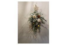 季節のおまかせドライフラワー花束アレンジSサイズ【花束 花 ハンドメイド ギフト ありがとう 感謝 気持ち 結婚 卒業 退職 母の日 インテリア スワッグ ドライフラワー どらいふらわー プレゼント インテリア 花 お花 お祝い ふるさと納税 送料無料 FT001】
