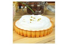 ラムレーズンのレアチーズ タルト 5号 スイーツ たると 洋菓子 クリーム 冷凍 クリスマス パーティ デコレーション 広川町 / イートウェル株式会社 [AFAK073]