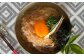 生きたままのイカを秘伝のタレの中で泳がせて
タレをイカに吸わせて染み込ませる漁師飯。