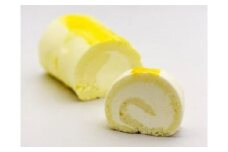 AE023 　米粉で作ったパッションフルーツロールケーキ１２ｃｍ