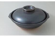 有田焼 黒 尺土鍋【ヤマト陶磁器】磁器 陶磁器 土鍋 鍋 遠赤外線 耐熱 耐久 保温 電子レンジ可 オーブン可 ブラック シンプル A85-31