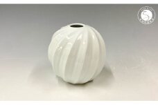 中仙窯 有田焼 白磁面取線彫壺（中尾純作） A220-11