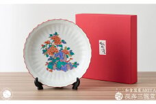 錦色絵岩牡丹9寸皿 / 深海三龍堂 有田焼 陶磁器 和食器 赤絵 盛皿 菓子鉢 飾り皿 柿右衛門様式 柿右衛門風 赤 ぼたん 花 ギフト A20-523