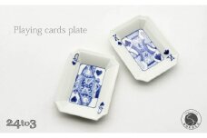 有田焼 染付角小皿 キング&クィーン 2枚セット 24to3【西富陶磁器】食器 器 うつわ 皿 角皿 小皿 薬味皿 醤油皿 プレート トランプ 染付 青 ブルー 手描き 2万円 A20-620