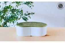 有田焼 織部釉/白釉 バイカラー 繭型蓋物【ARITAYAKI-STORE】食器 うつわ ハレの日 めでたい おもてなし おせち 高級食器 ハンドメイド A18-83