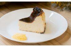 バスクチーズケーキ 5号 直径15cm ／ 洋菓子 スイーツ ケーキ おやつ チーズ デザート