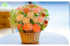 ピンク バラと季節のフラワーアレンジメント ／ 花 お花 花束 フラワー インテリア 薔薇