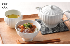 【波佐見焼】白磁手彫 茶碗 カップ ペアセット 食器 皿 【一真窯】 [BB05]