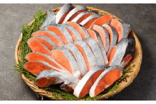 【訳あり】無塩銀鮭切り身 3kg 無塩 銀鮭 鮭 サケ シャケ 魚 お魚 魚介 切り身 おかず 時短 冷凍