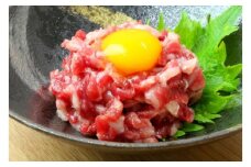 鮮馬刺し 霜降り カルビ ユッケ 約40g×7 計約280g セット 【株式会社 千興ファーム】馬刺し 馬肉 霜通り カルビ ユッケ セット 食べ比べ 熊本 [AYAF002]