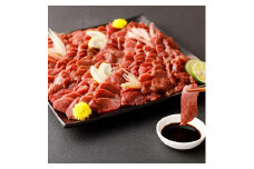 ＜国産馬刺し＞熊本直送　上霜降り(トロ)200g+赤身200g　合計400g(美里町)【1383834】