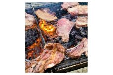 【香心ポーク】スペアリブBBQカット 約1kg【有限会社コーシン】 [BHAH004]