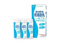 【全12回定期便】らくのう低脂肪乳 1000ml(6本入り) らくのうマザーズ 牛乳【合同会社 たべたせいか】 [BHBY028]