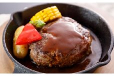 肥後の赤牛ハンバーグ 約150g×10個 計約1.5kg 赤牛 100％使用  / あか牛 牛肉 肉 お肉 惣菜 熊本県 菊陽町【菊陽町(阿蘇牧場)】 [BHAZ007]