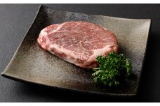 【3か月隔月定期分】熊本あか牛ヒレシャトーブリアン 150g×15枚・あか牛ミニステーキ 120g×6枚 (ランプ・トモ三角・シンシン・イチボいずれかの部位使用)・あか牛サーロイン 200g×10枚