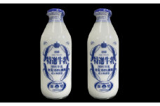 球磨酪農特選瓶牛乳（900ml×2本） 牛乳  生乳 瓶牛乳 飲料 鮮度 球磨酪農