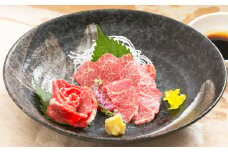 国内産 阿蘇肥育 霜降り馬刺し 300g 国産 馬肉 馬刺し 霜降り 熊本県 水上村