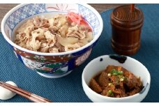 牛丼の具と牛すじ煮込みの食べ比べセット 各3パック 計6パック 牛丼 牛すじ 牛肉 肉 お肉 煮込み おかず 惣菜 国産 冷凍