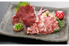 【桜屋】 赤身 霜降り 馬刺し 食べ比べ （各300g） 計600g （専用醤油付き 150ml×1本） 馬刺 馬肉 馬 赤身馬刺し 霜降り馬刺し 冷凍