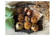 おやつ便 9種 焼き菓子 詰め合わせ | マフィン アーモンドチュイル 米粉ザクザククッキー 全粒粉クッキー チョコスコーン 発酵バターのマドレーヌ お菓子 菓子 洋菓子 おやつ クッキー スコーン マドレーヌ 冷凍 大分県 中津市