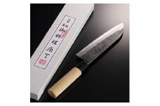 中村刃物 菜切り包丁 黒尖（クロトンガリ：両刃） | 明治33年（1900年） 中村刃物