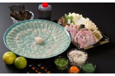 鮮度抜群！満腹とらふぐ刺しふぐ鍋セット（6人前）［冷蔵］［養殖1kgオーバー活魚使用］割烹みつご