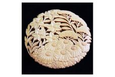 つげ細工 ブローチ(秋草)　約8.5cm【1116499】