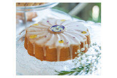 Pompon Chouchouの花デコレーションケーキ レモンバターケーキ 食用花 ケーキ 押し花 ホワイトチョコ コーティング レモン 押し花デコ ケーキデコ ビオラ 有機栽培 ケーキホールサイズ 15センチ 誕生日ケーキ ホールケーキ ギフト 贈答用 冷凍保存 切り分け 玖珠産 デザート おやつ 菓子 プレゼント