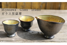 【ガラス工芸品】ガラス黒薩摩 桜島灰酒器(片口・盃2個)(宮澤ガラス/130-1039)