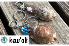 種子島 hau'oli タカラガイ のペア・ キーホルダー　NFN371【350pt】 / ハウオリ とんぼ玉 アイランド・クラフト 島の工芸品 工芸品 体験教室 