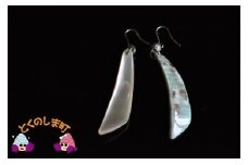 14　～きらめきの島の宝物～夜光貝ピアス