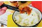 アツアツごはんにのせると“おかわり”が止まりませんよ。