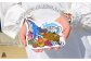 徳之島に暮らすたくさんの生き物や、さとうきびやフルーツなどが描かれています。