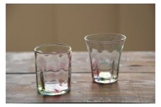 【琉球ガラス工房 硝子家すずめ】ロック・ユリ＜ペア＞ 〇 伝統工芸品 グラス 雑貨 綺麗 オーロラ 形違い 花 沖縄 読谷村 手作り 八角形 インテリア